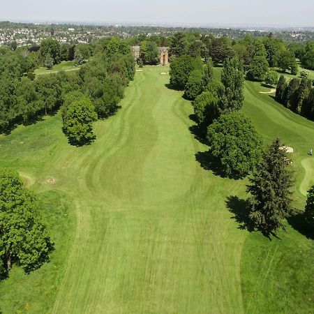 Coulsdon Manor Hotel And Golf Club Croydon Buitenkant foto