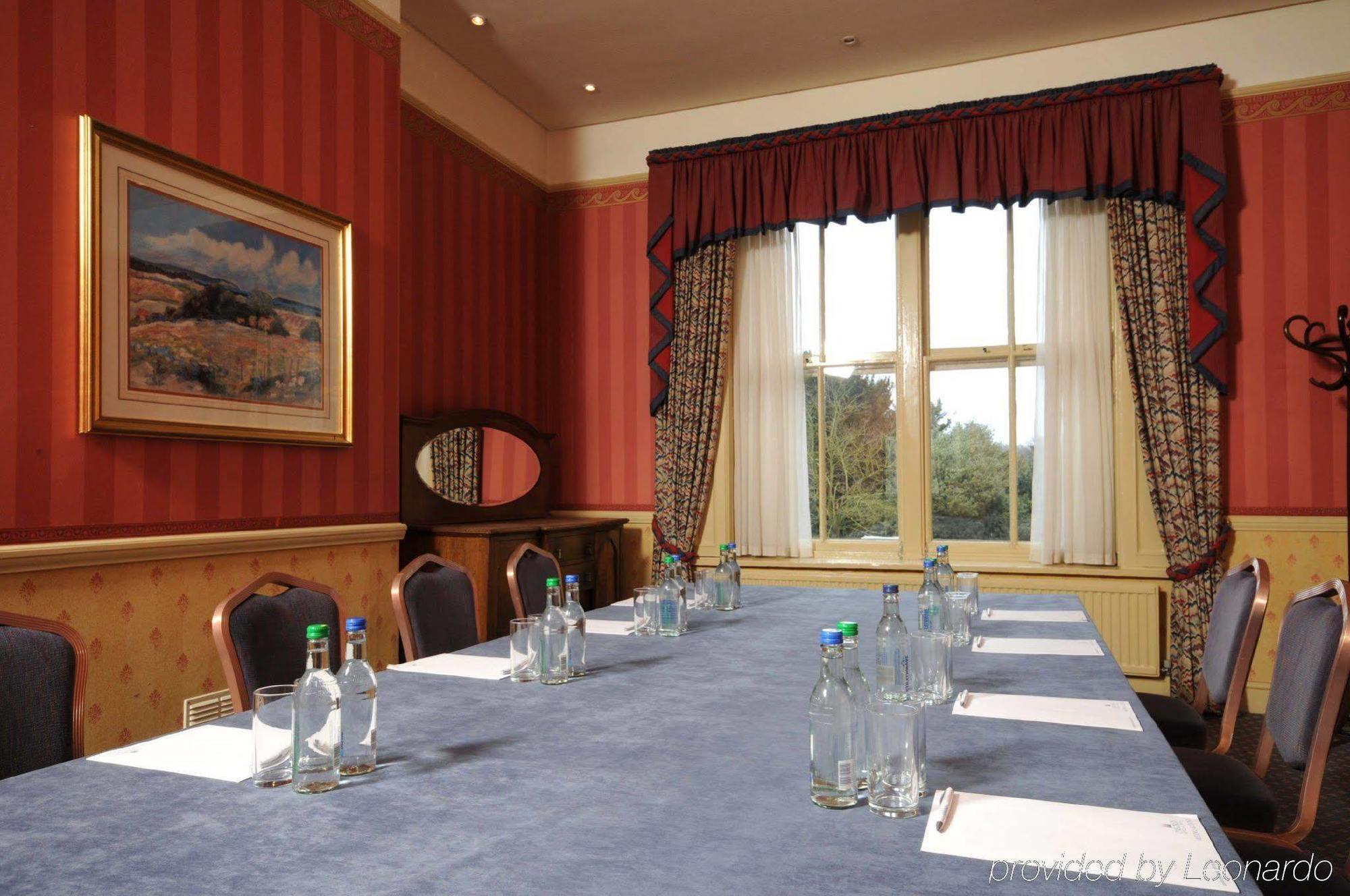 Coulsdon Manor Hotel And Golf Club Croydon Buitenkant foto