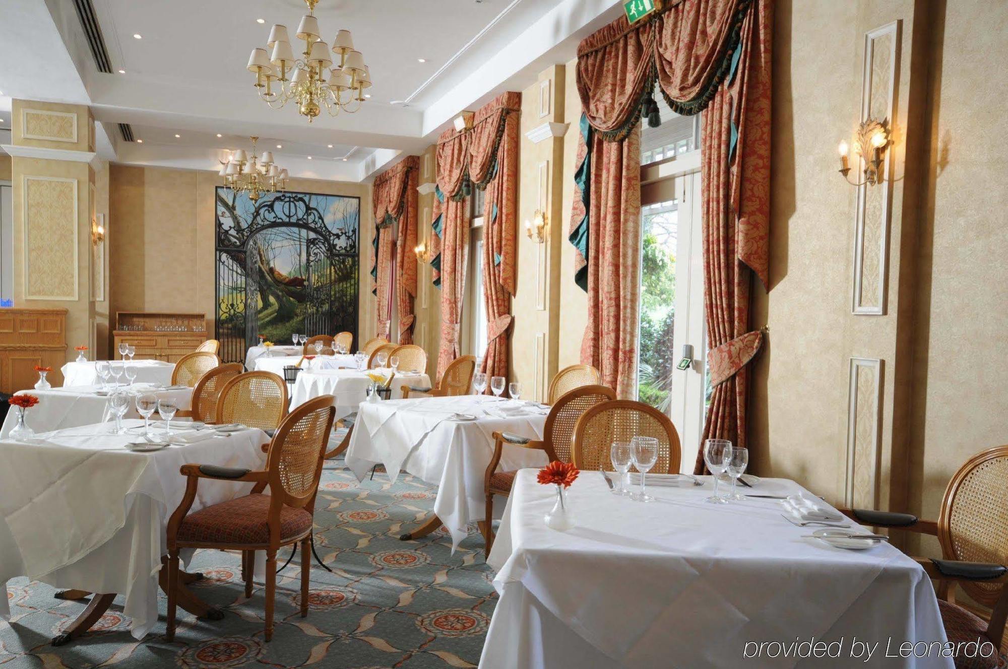 Coulsdon Manor Hotel And Golf Club Croydon Buitenkant foto