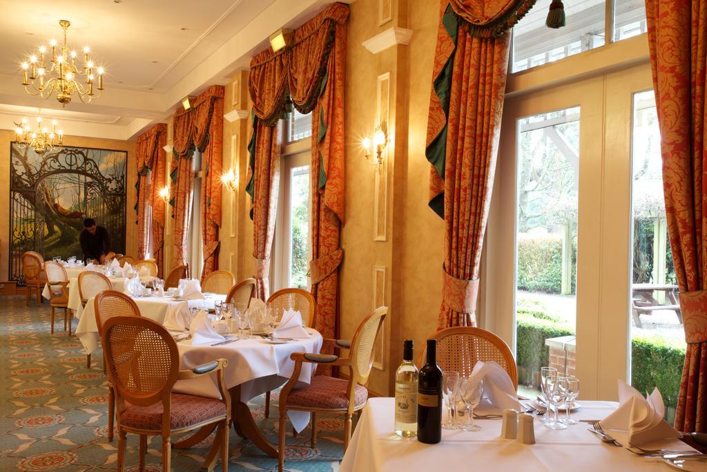 Coulsdon Manor Hotel And Golf Club Croydon Buitenkant foto